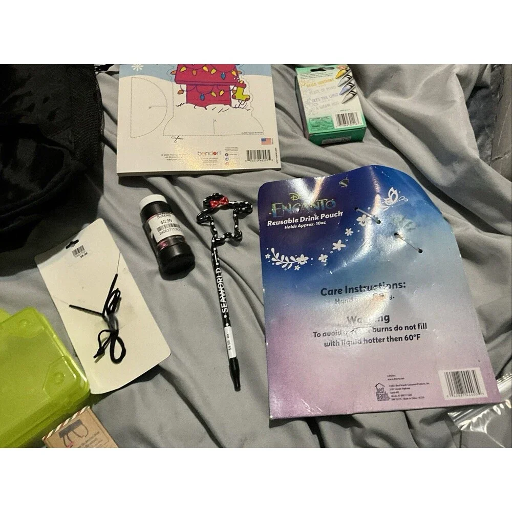 SeaWorld Backpack Official Orlando Lg., Cooling Gel Cup,Bubbles, Pen, ETC.  New
